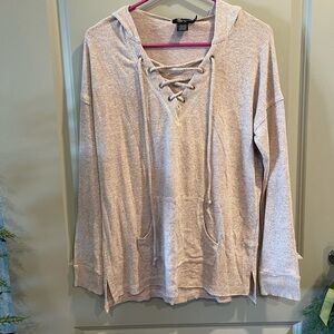 Lace-Up Hoodie in Light Beige/Pink